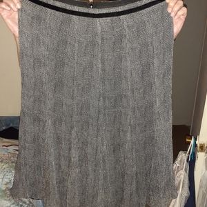 Black and white mid skirt by Jones New York